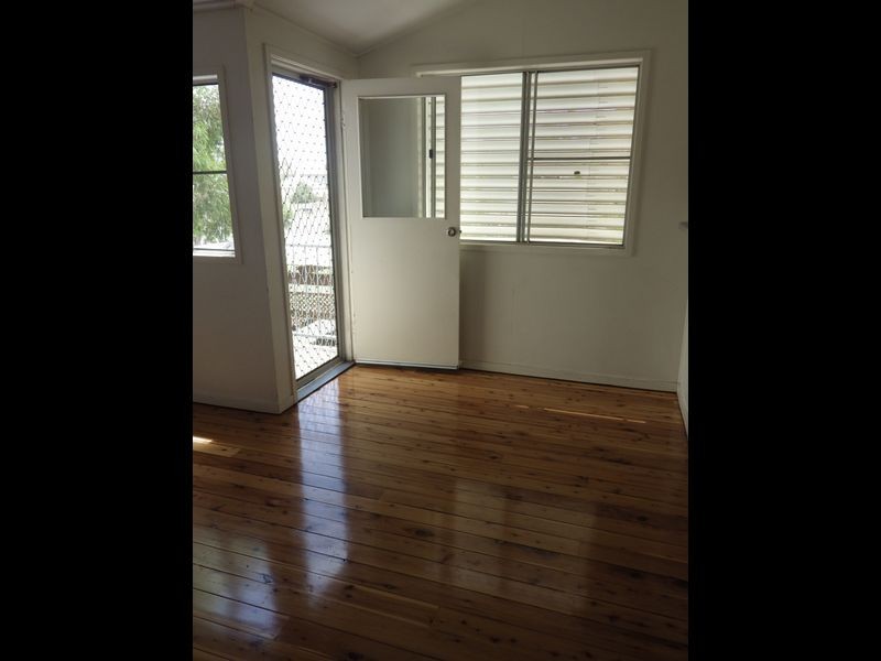 39 Chrystal Street, Roma QLD 4455