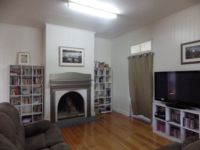 39 Chrystal Street, Roma QLD 4455