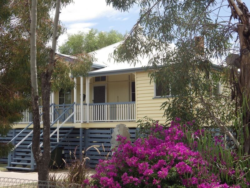 39 Chrystal Street, Roma QLD 4455