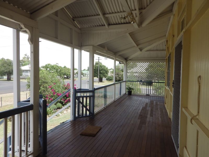 39 Chrystal Street, Roma QLD 4455