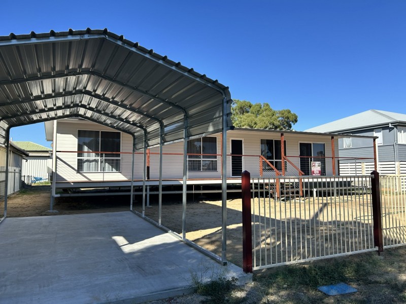 54 Chrystal Street, Roma QLD 4455