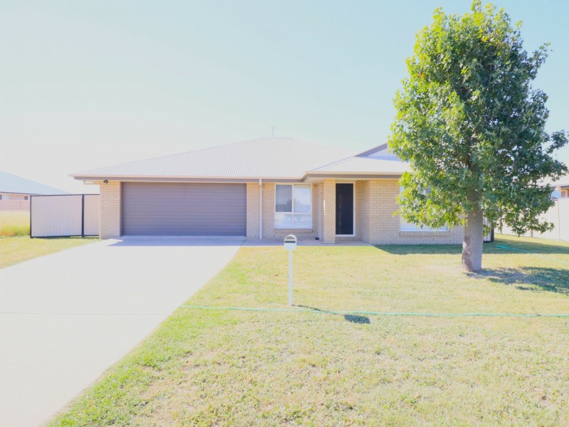 47 Howard Street, Roma QLD 4455