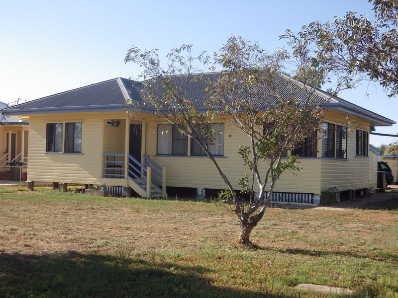 25 Bedwell Street, Yuleba QLD 4427