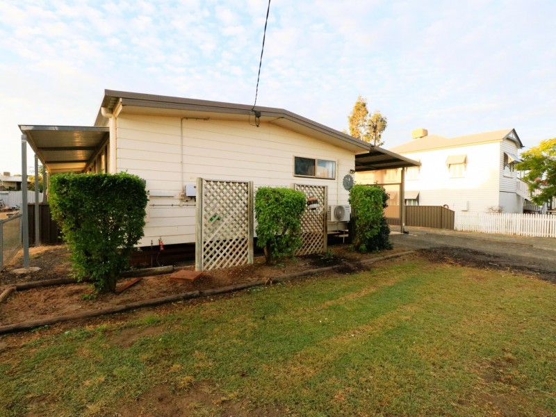 39 Ivy Street, Roma QLD 4455