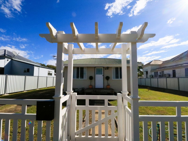 125 Wyndham Street, Roma QLD 4455