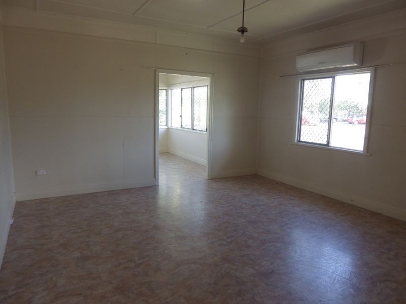 23 Timbury Street, Roma QLD 4455