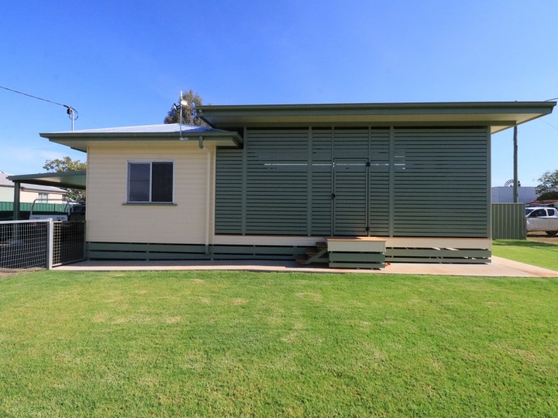 50 Twine Street, Roma QLD 4455