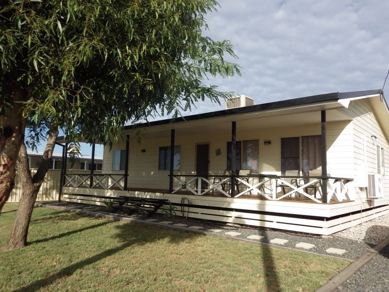 20 Alex Parade, Roma QLD 4455