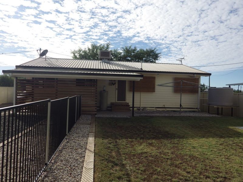 20 Alex Parade, Roma QLD 4455