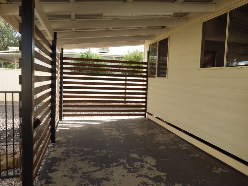 20 Alex Parade, Roma QLD 4455