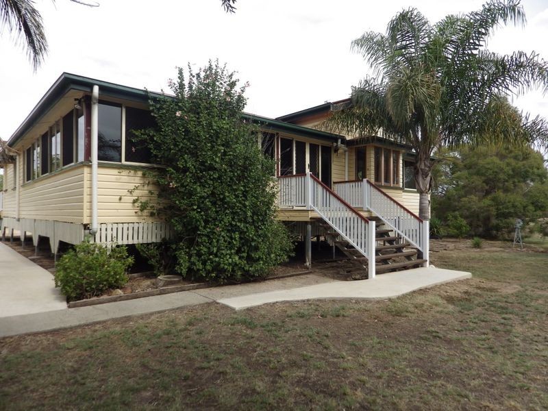 44 Clayton Road, Roma QLD 4455