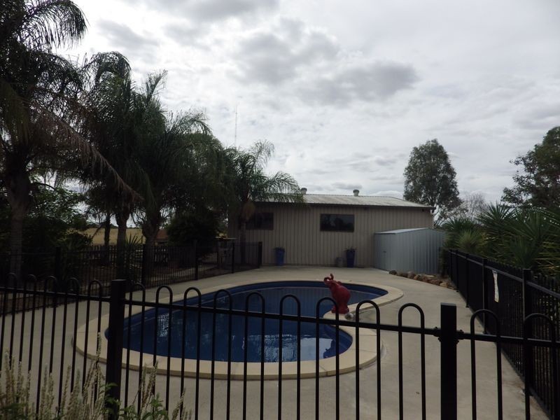 44 Clayton Road, Roma QLD 4455