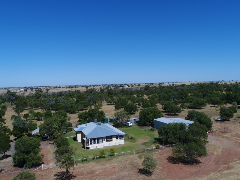 11 Derry Street, Roma QLD 4455