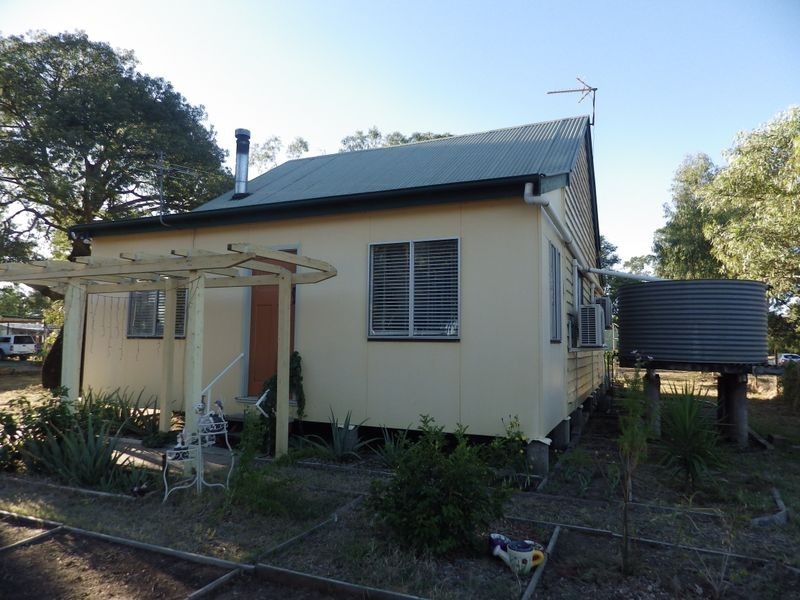 9 Bungil Street, Roma QLD 4455