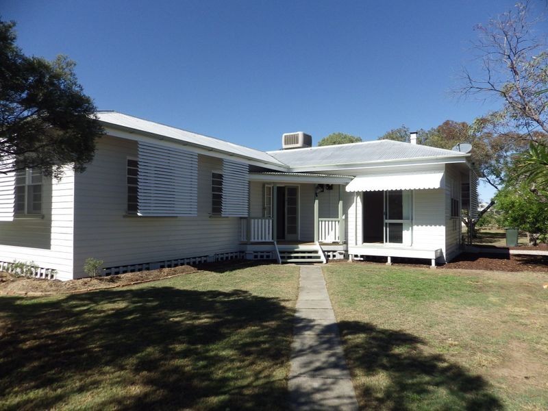 16 Twine Street, Roma QLD 4455