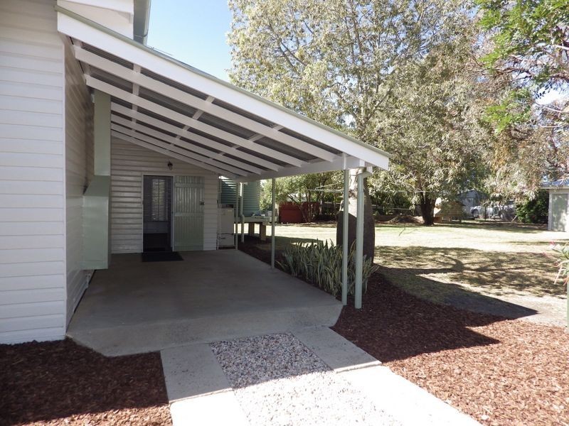 16 Twine Street, Roma QLD 4455