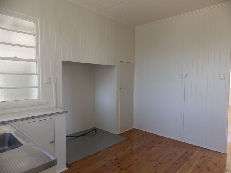 16 Twine Street, Roma QLD 4455