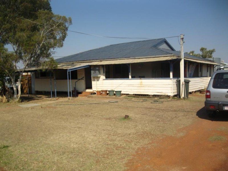 29 CHULUNGRA STREET, Quilpie QLD 4480