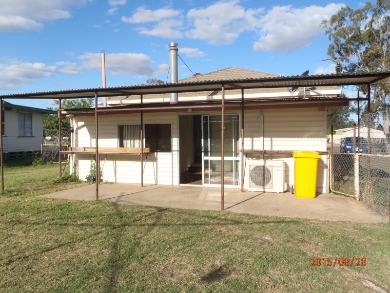 87 Hawthorne Street, Roma QLD 4455