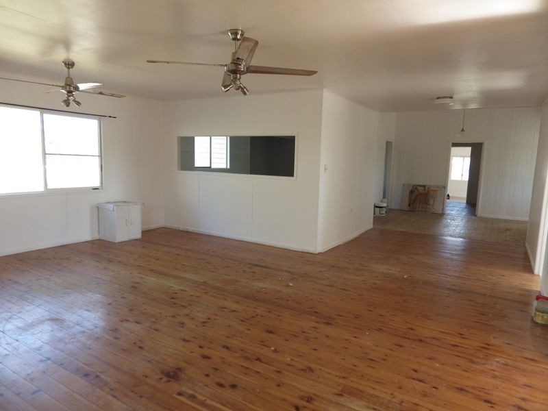 14 Lovell Street, Roma QLD 4455