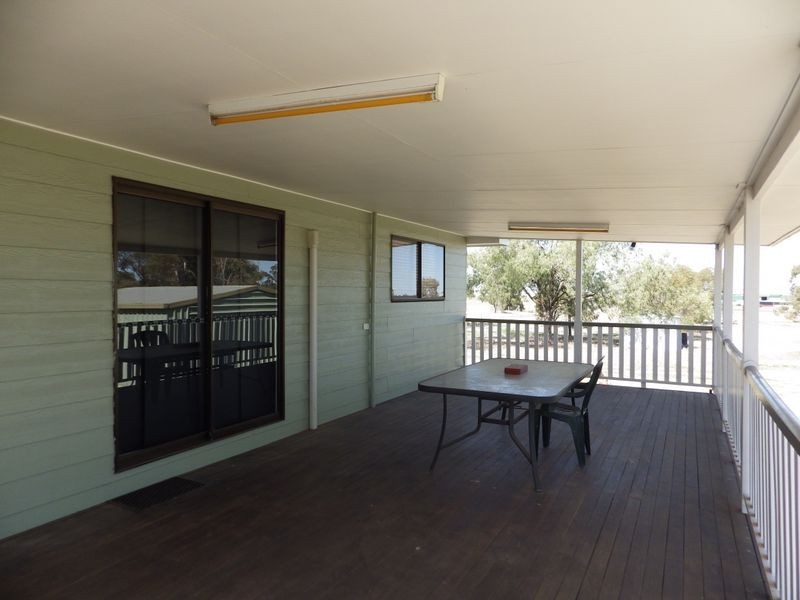 11 Roslyn Drive, Roma QLD 4455