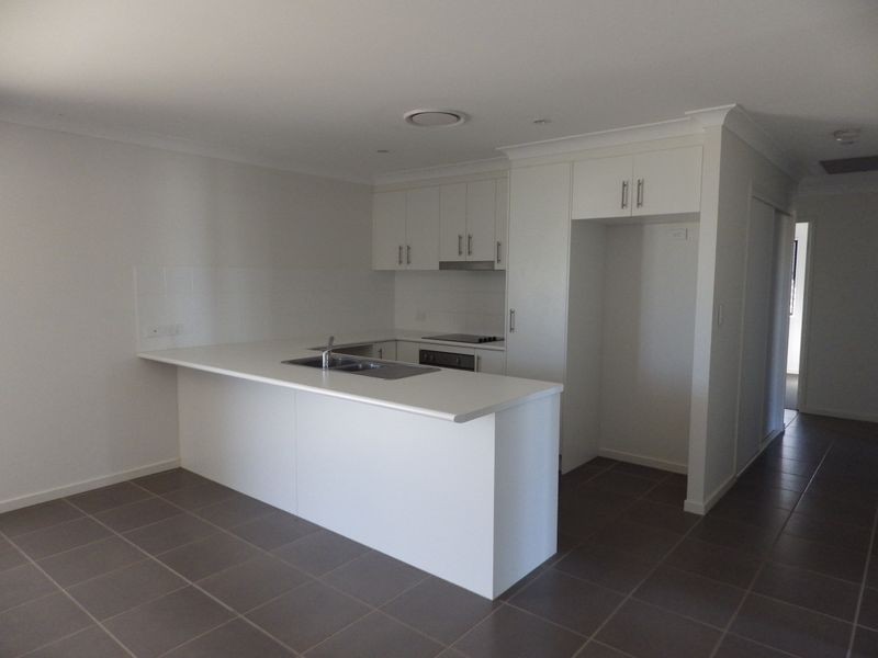 11 Beetson Drive, Roma QLD 4455