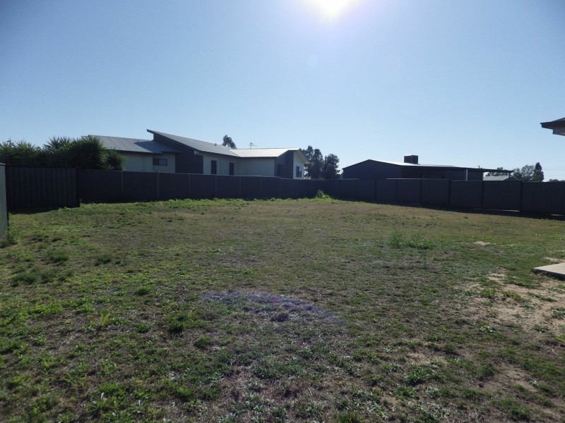 11 Beetson Drive, Roma QLD 4455