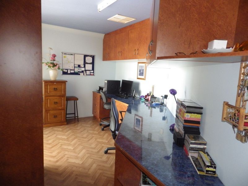 14 Baker Finch Cres, Roma QLD 4455