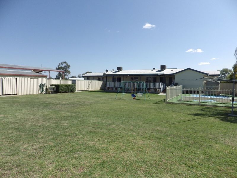 14 Baker Finch Cres, Roma QLD 4455