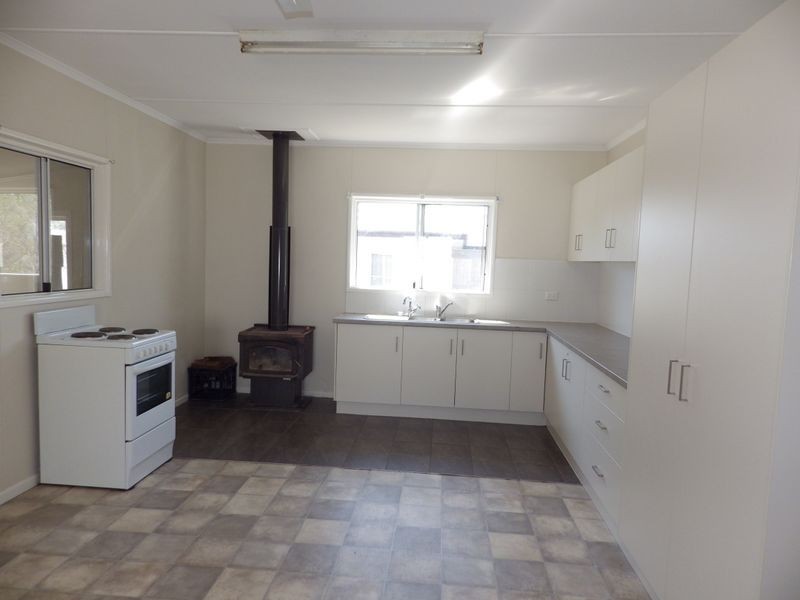 13 Charles Street, Roma QLD 4455