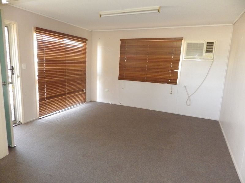 17 Chrystal Street, Roma QLD 4455