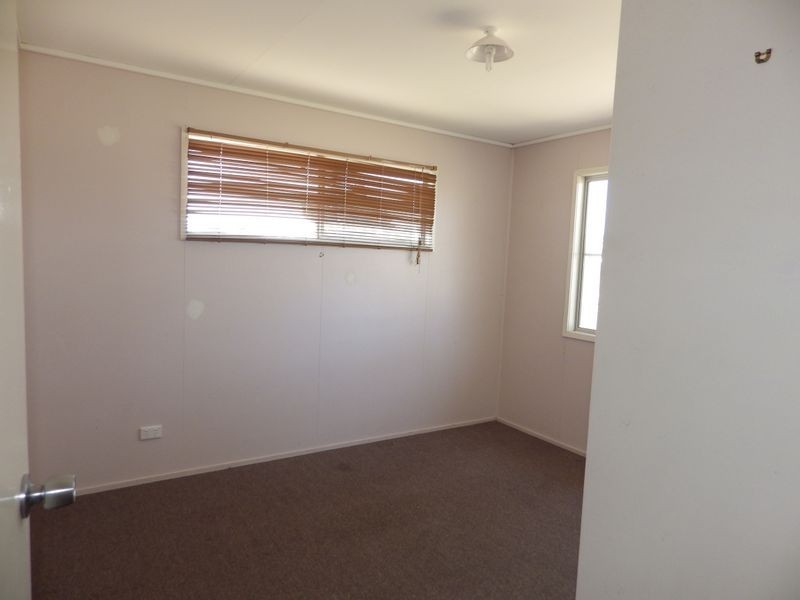 17 Chrystal Street, Roma QLD 4455