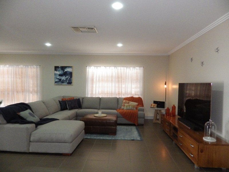 5 Beetson Drive, Roma QLD 4455