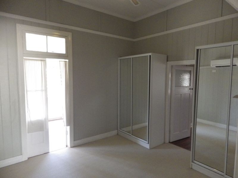 17 May Street, Roma QLD 4455