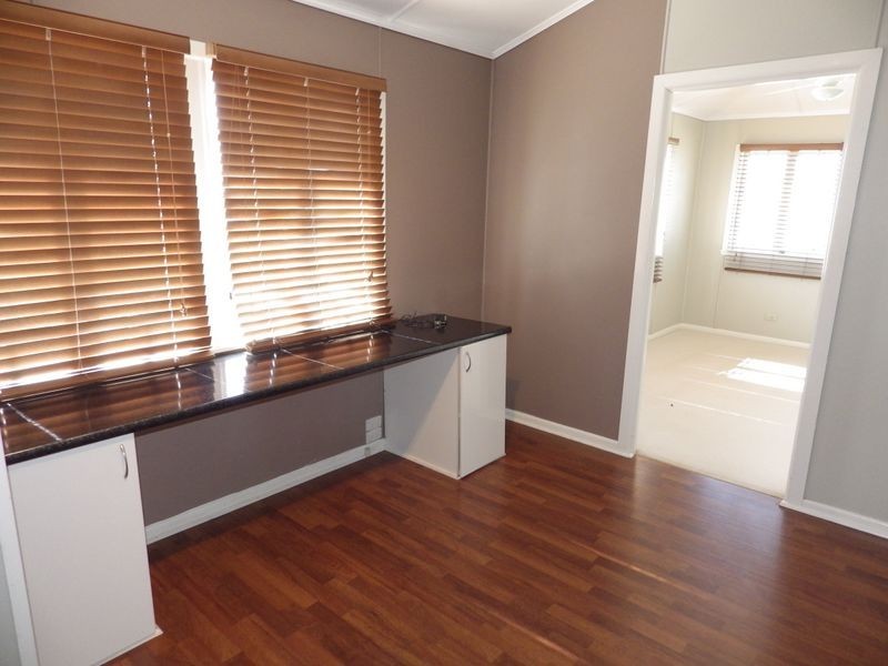 17 May Street, Roma QLD 4455