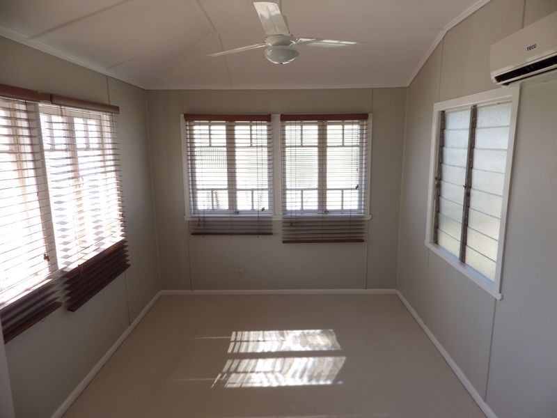 17 May Street, Roma QLD 4455