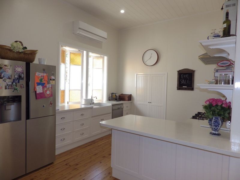 5 Spencer Street, Roma QLD 4455