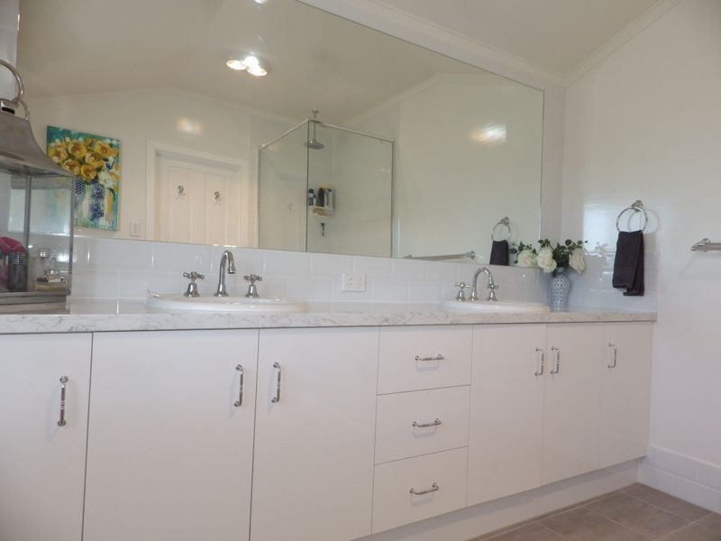 5 Spencer Street, Roma QLD 4455