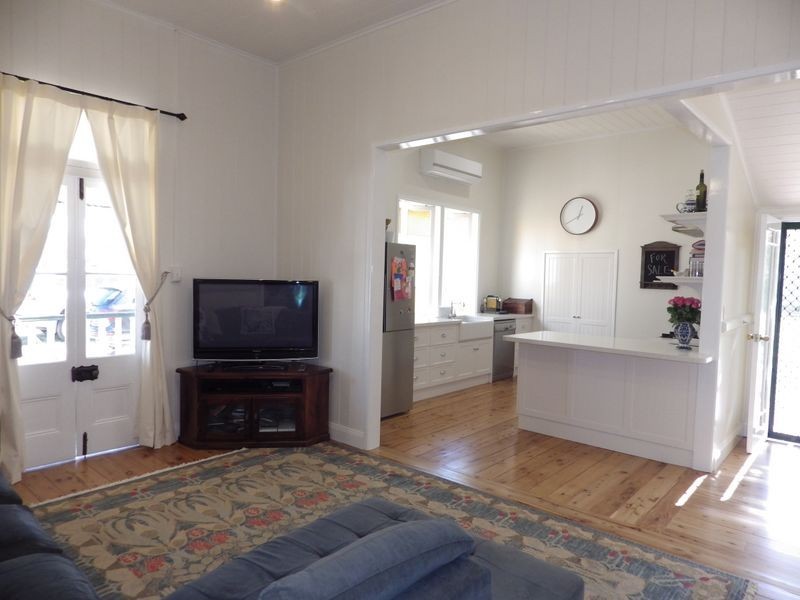 5 Spencer Street, Roma QLD 4455