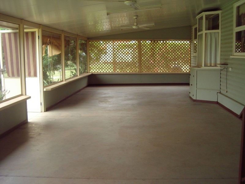 5 Wright Street, Roma QLD 4455