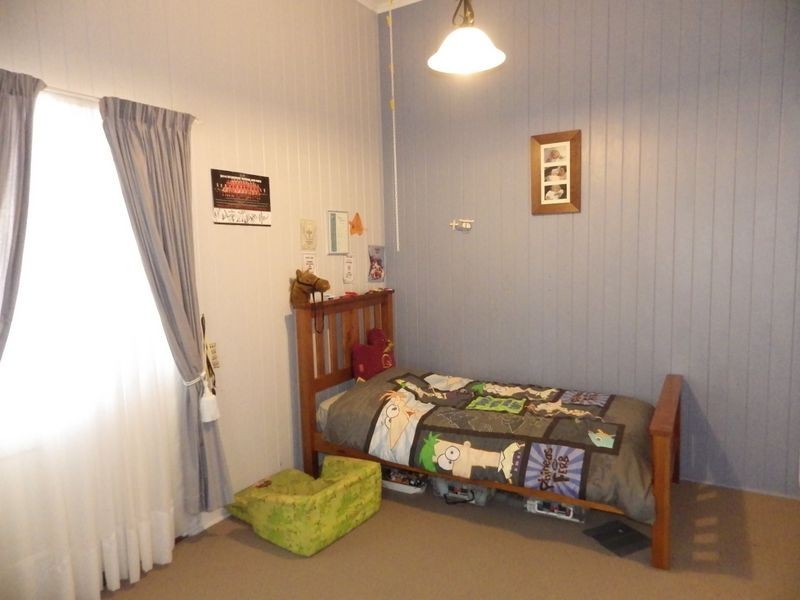 9 Miscamble Street, Roma QLD 4455
