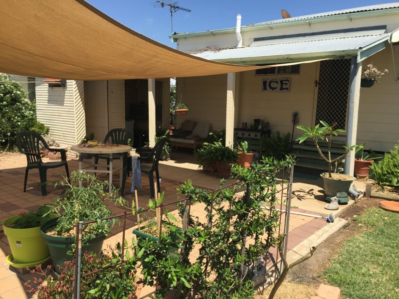 20 Spencer Street, Roma QLD 4455