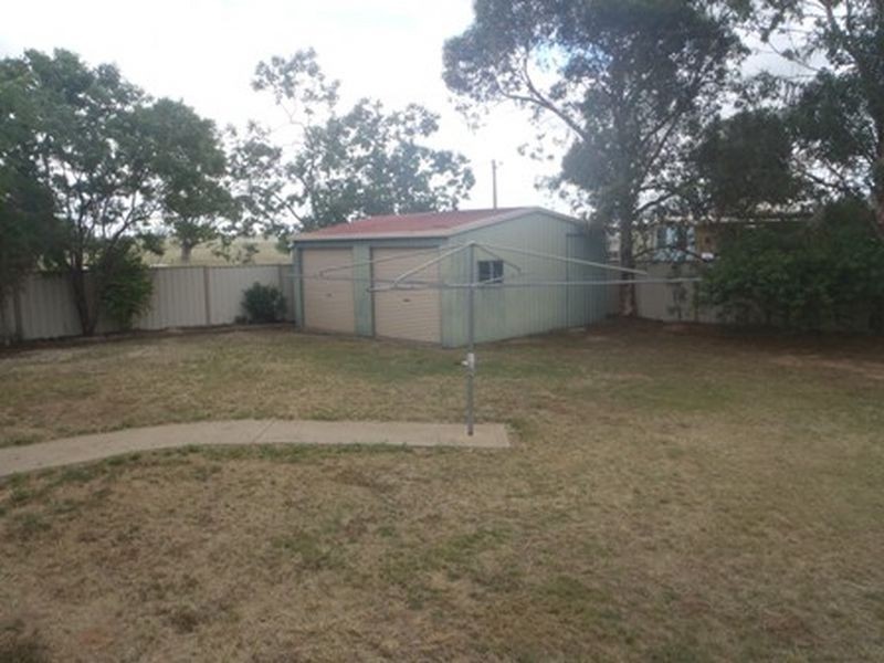 27 Powell Street, Roma QLD 4455