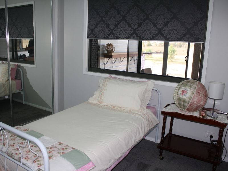 168 Bourne Drive, Roma QLD 4455