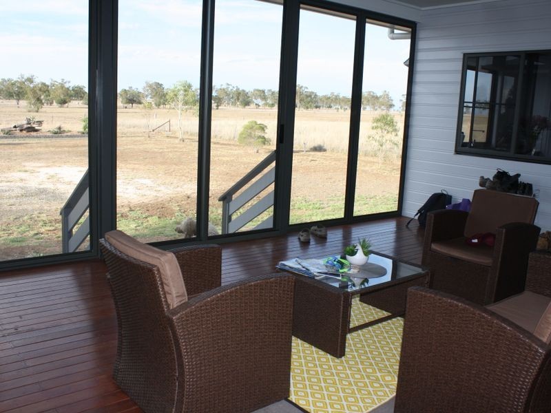 168 Bourne Drive, Roma QLD 4455