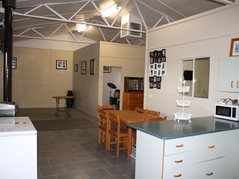 168 Bourne Drive, Roma QLD 4455