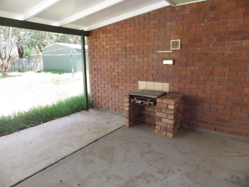 1 Taylor Street, Roma QLD 4455