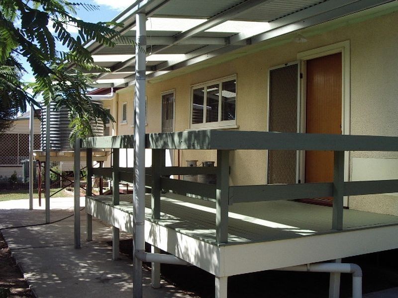 7 Wright Street, Roma QLD 4455