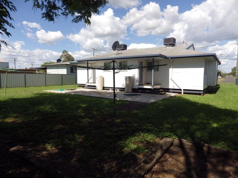 105 Quintin Street, Roma QLD 4455