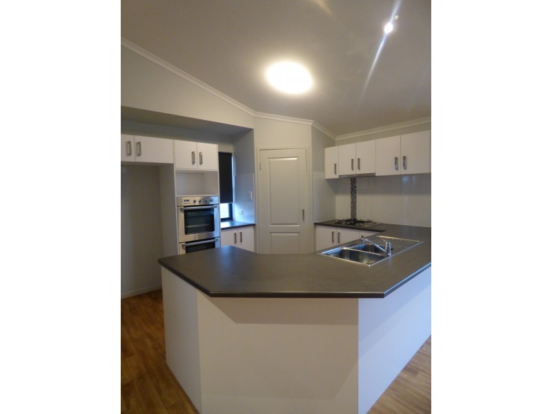 97 Mountainview Road, Roma QLD 4455